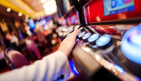 EUR 305 FREE CHIP at Intertops Casino