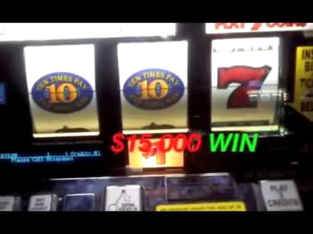 EUR 390 Daily freeroll slot tournament at Cashmio Casino