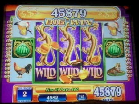 EUR 99 Mobile freeroll slot tournament at LV Bet Casino