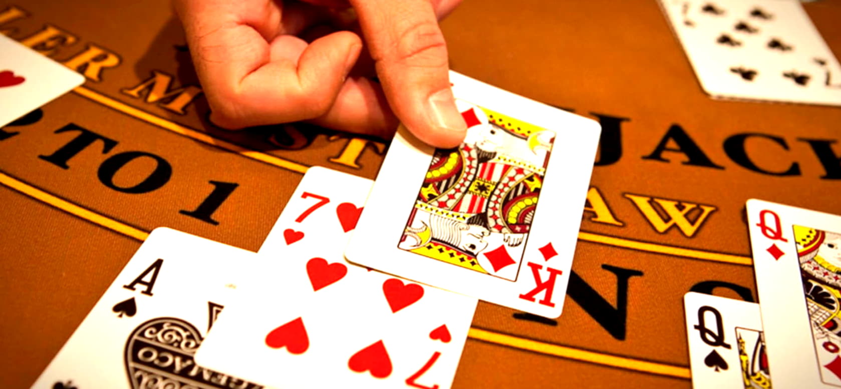 EUR 240 Free Money at No Bonus Casino