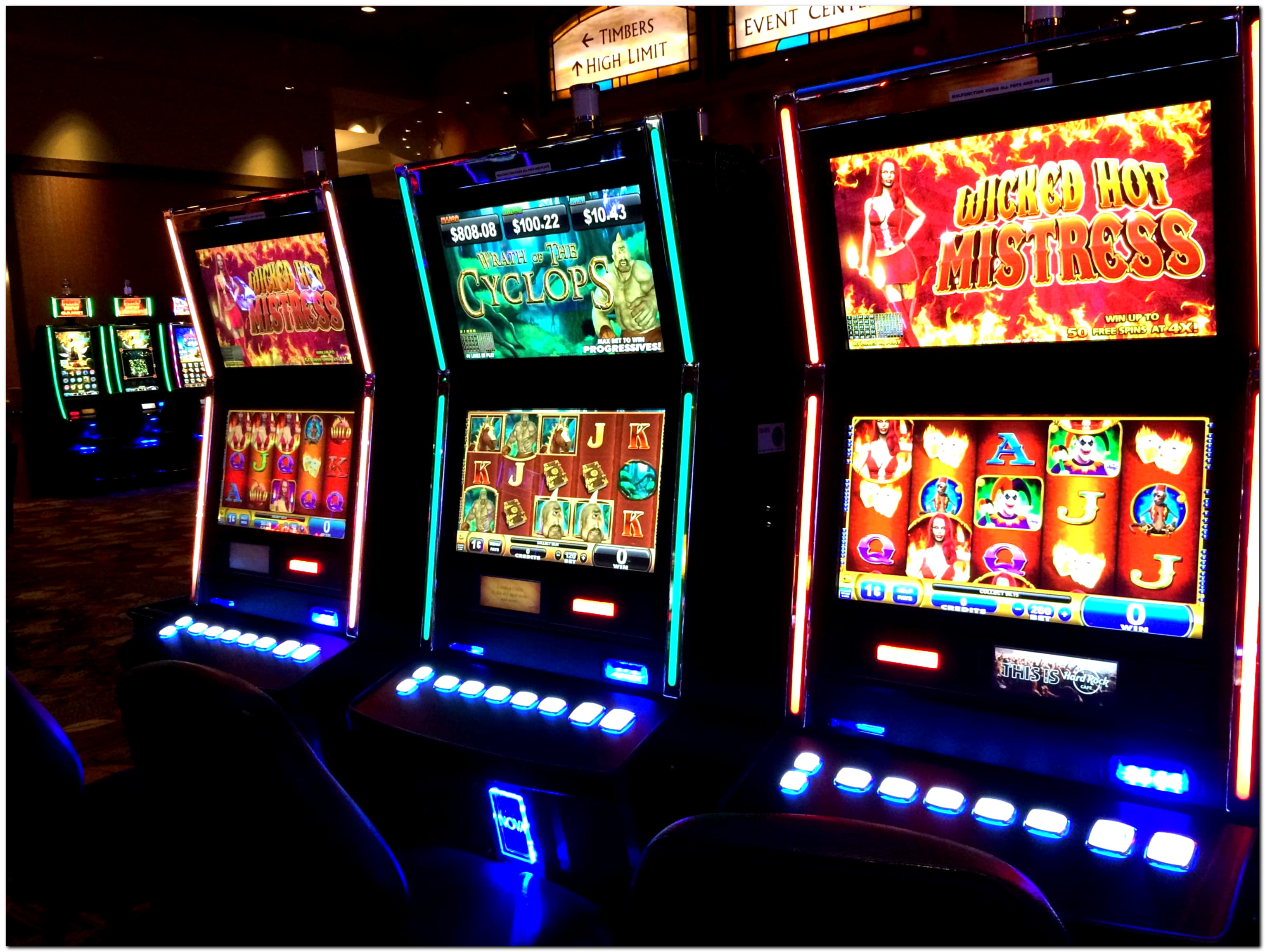 895% Match at a casino at Jackpot City Casino