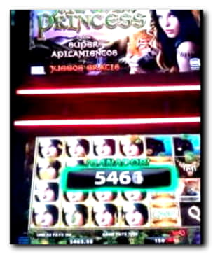 $780 Daily freeroll slot tournament at Maldives Casino 