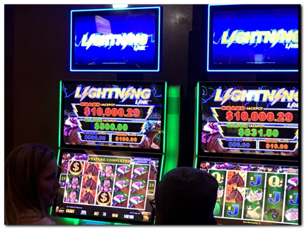 €220 Daily freeroll slot tournament at No Bonus Casino