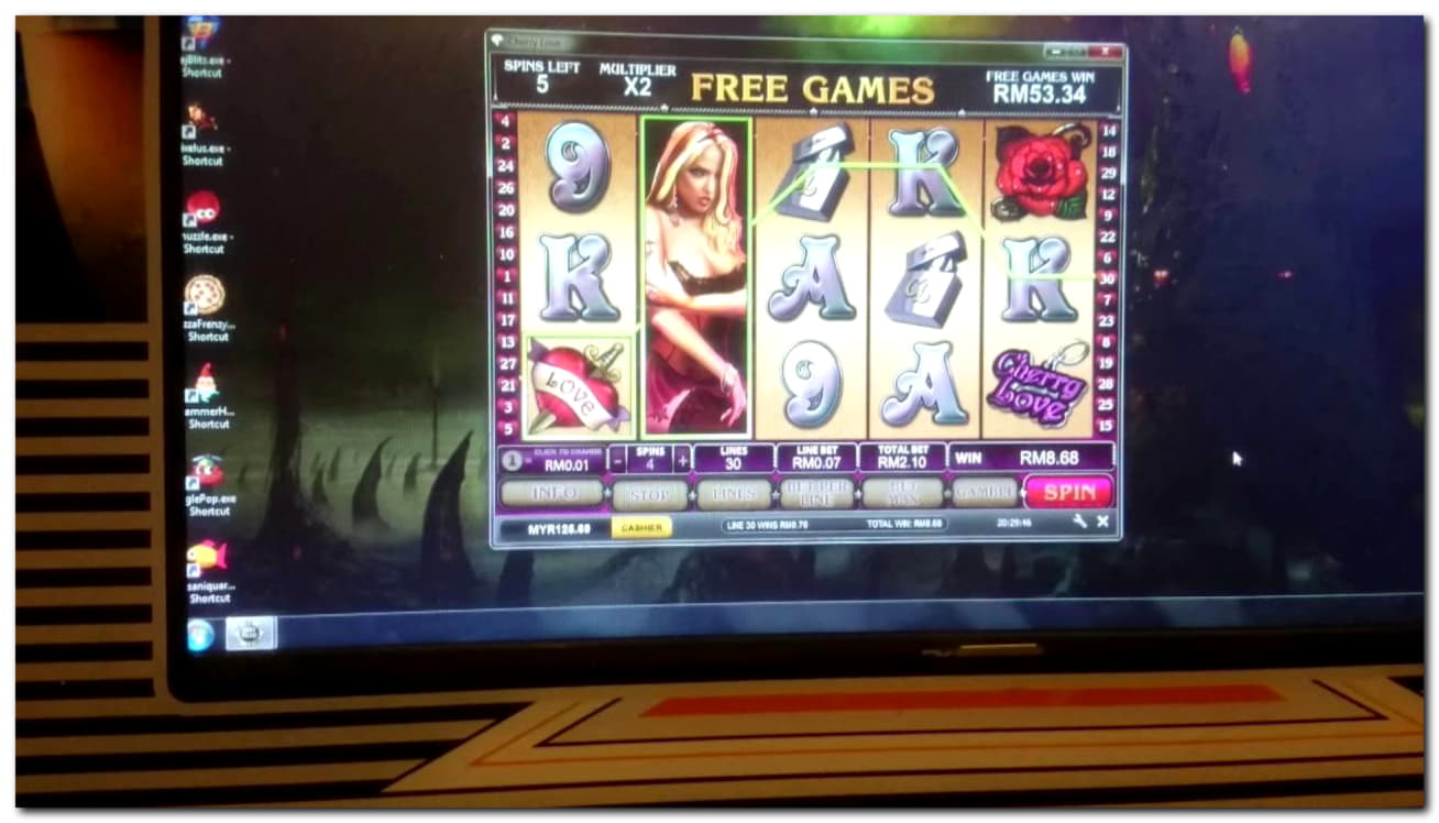 $180 Online Casino Tournament at Royal Panda Casino
