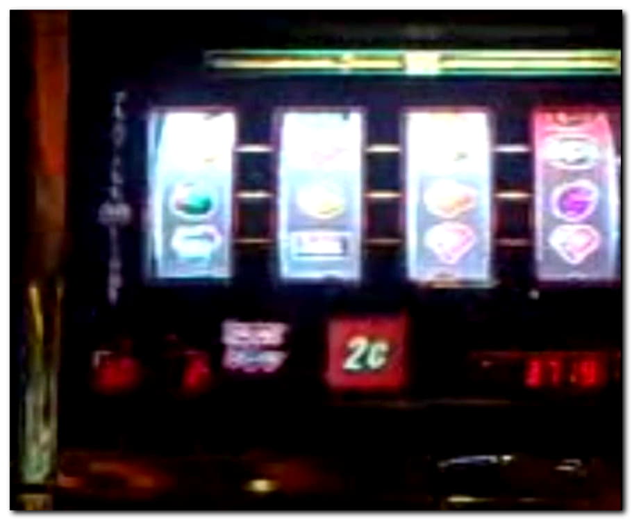 €140 Mobile freeroll slot tournament at Royal Panda Casino