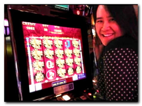 280 Free spins no deposit at Treasure Island Jackpots Casino (Sloto Cash Mirror)