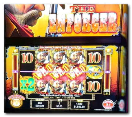 £240 Daily freeroll slot tournament at Casino com