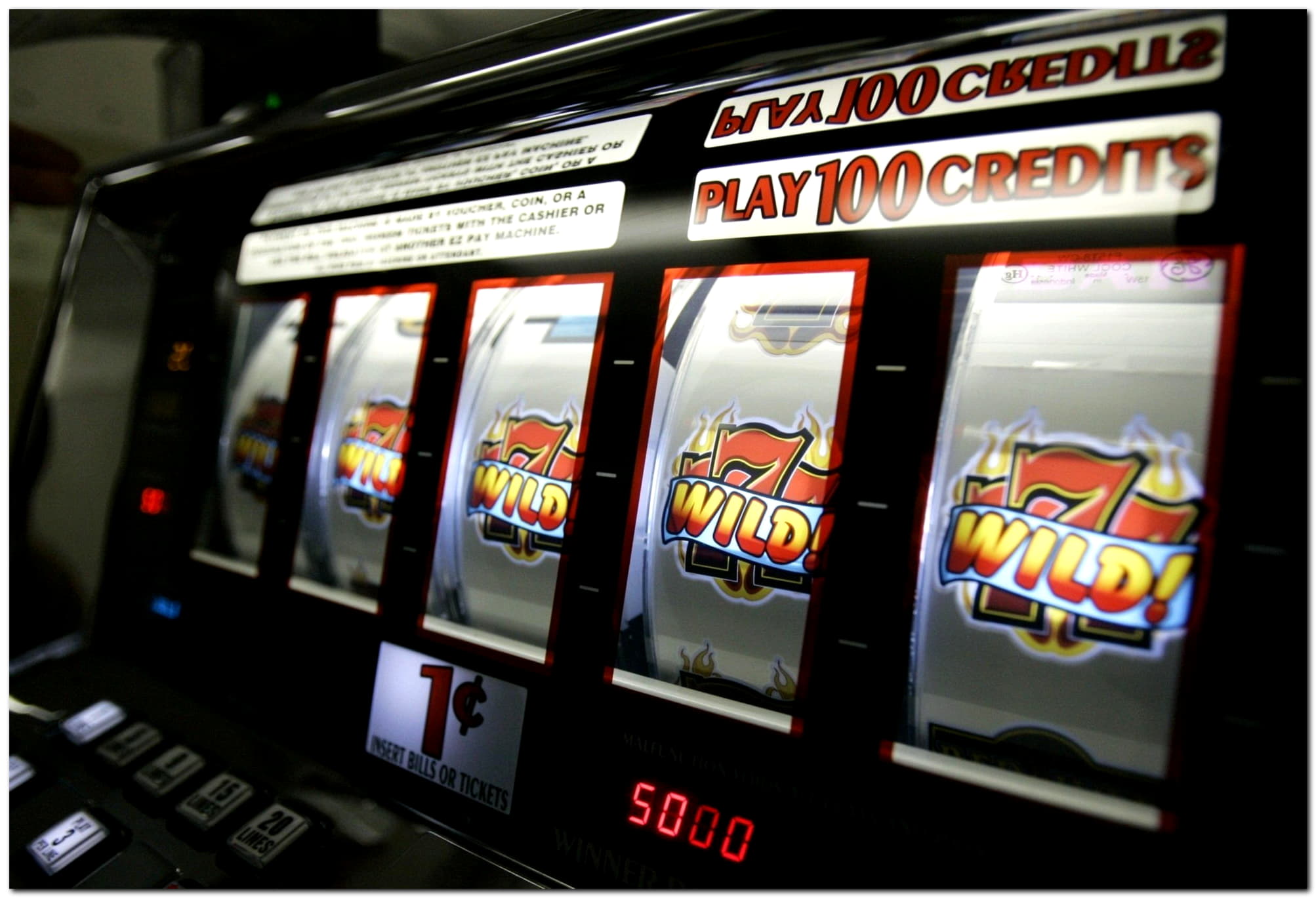 €10 Free Casino Tournament at LV Bet Casino
