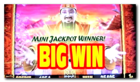 165 Free spins at Royal Panda Casino